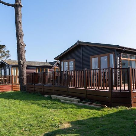 Finest Retreats - Serendipity Lodge Torpoint Εξωτερικό φωτογραφία