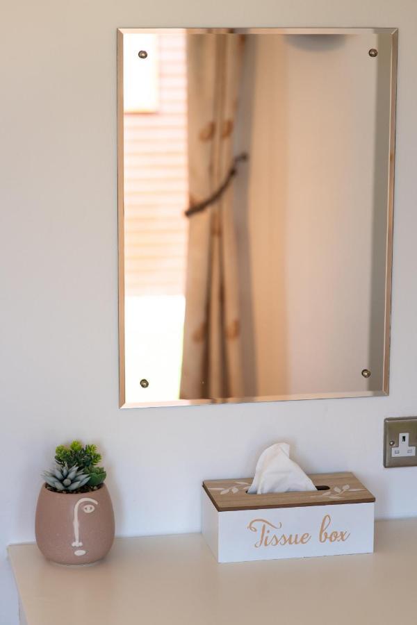 Finest Retreats - Serendipity Lodge Torpoint Εξωτερικό φωτογραφία