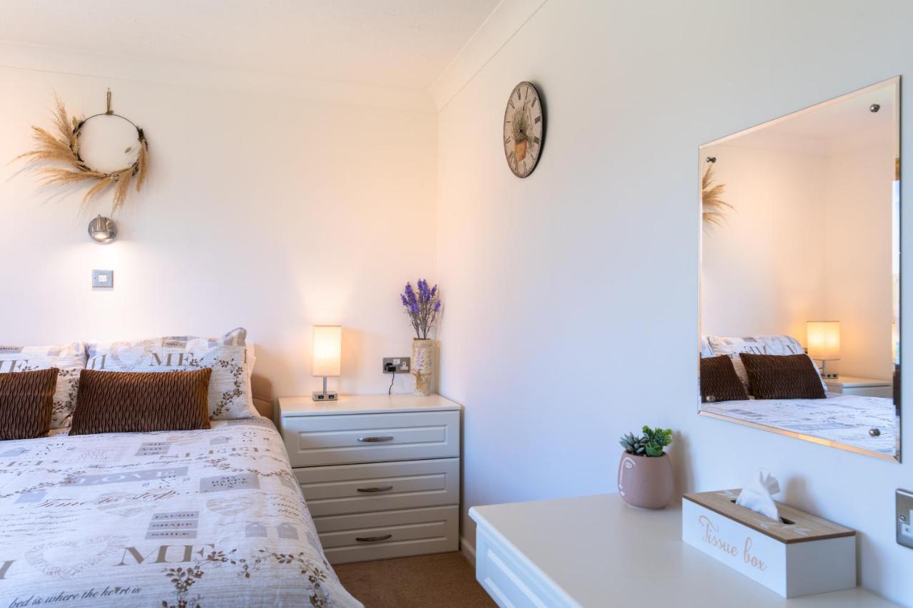 Finest Retreats - Serendipity Lodge Torpoint Εξωτερικό φωτογραφία